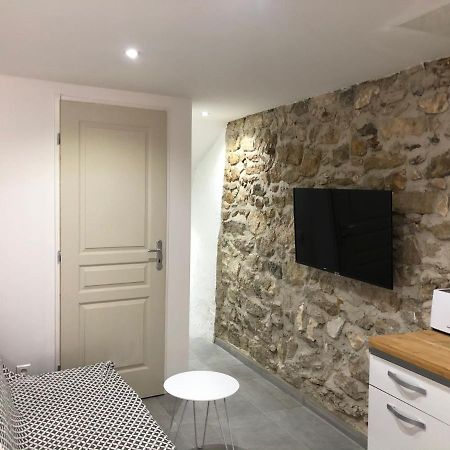 Les Olives Wifi Netflix Appart-Hotel-Provence La Fare-les-Oliviers Экстерьер фото